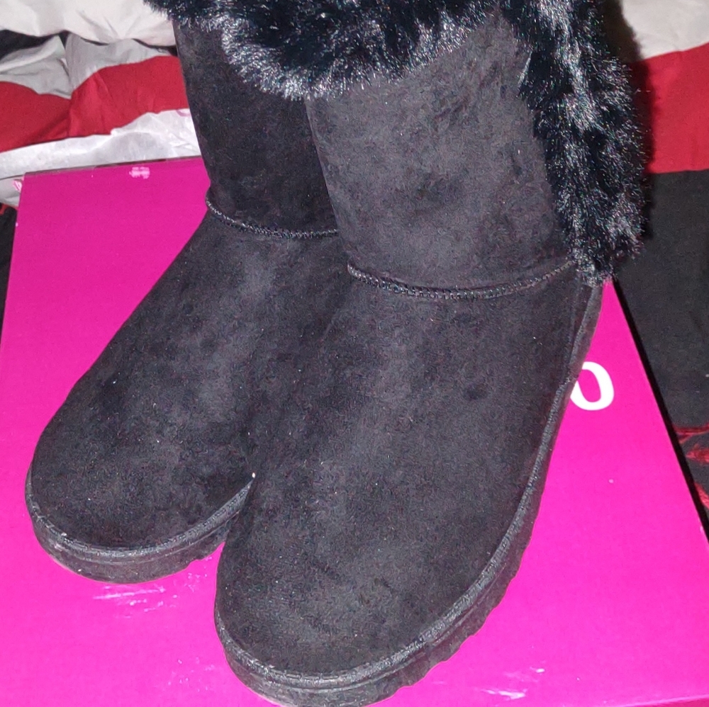 So Abigail Black Boots